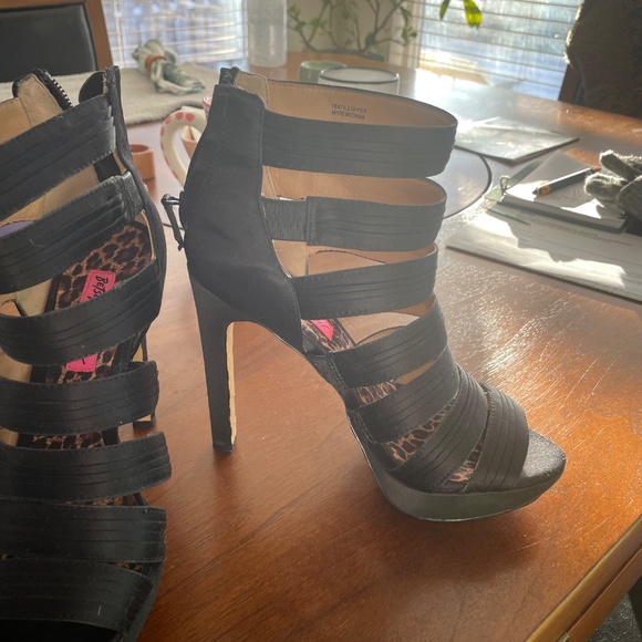 Betsey Johnson Eunice black satin heels - Picture 2 of 6